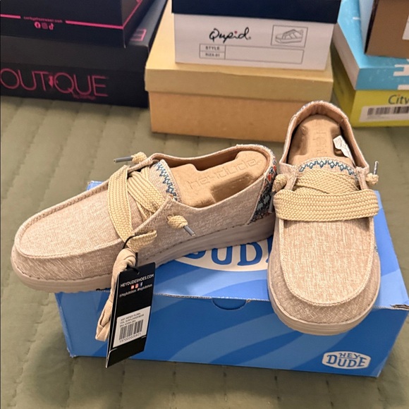 Hey Dude Shoes - Hey Dude Women's Wendy Flora Sunflower Beige Loafers